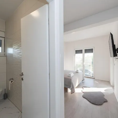 Feriehus Contessa Privlaka (Zadar)