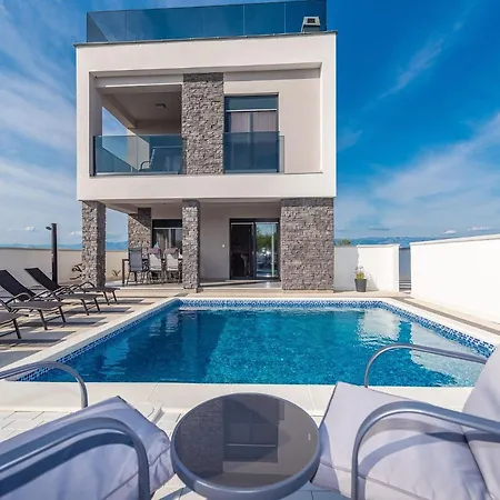 Contessa * Privlaka (Zadar)