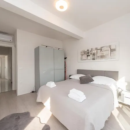 Feriehus Contessa Privlaka (Zadar)