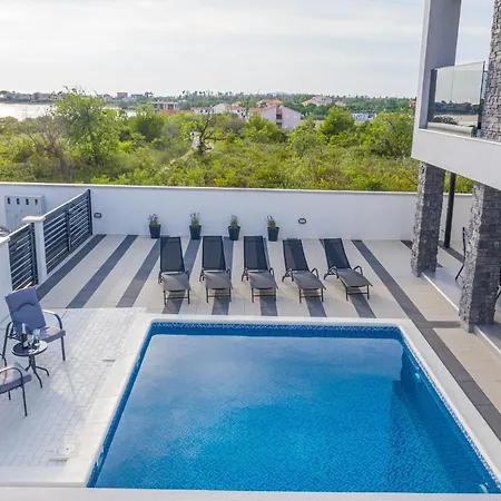 Contessa * פריבלאקה